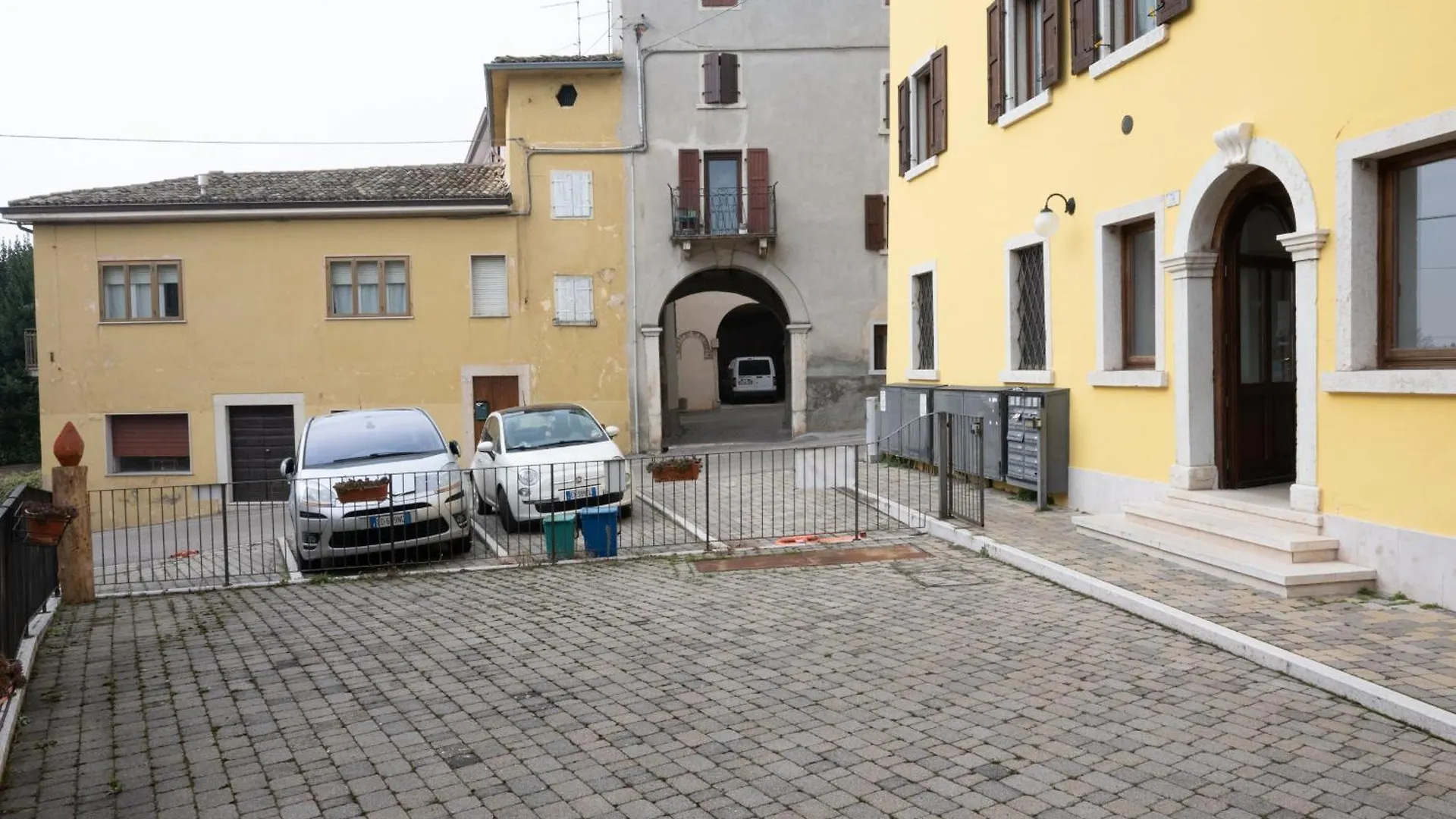 Garda Lake & Relax - Bellavista Flat 15Min From Garda Caprino Veronese Apartamento