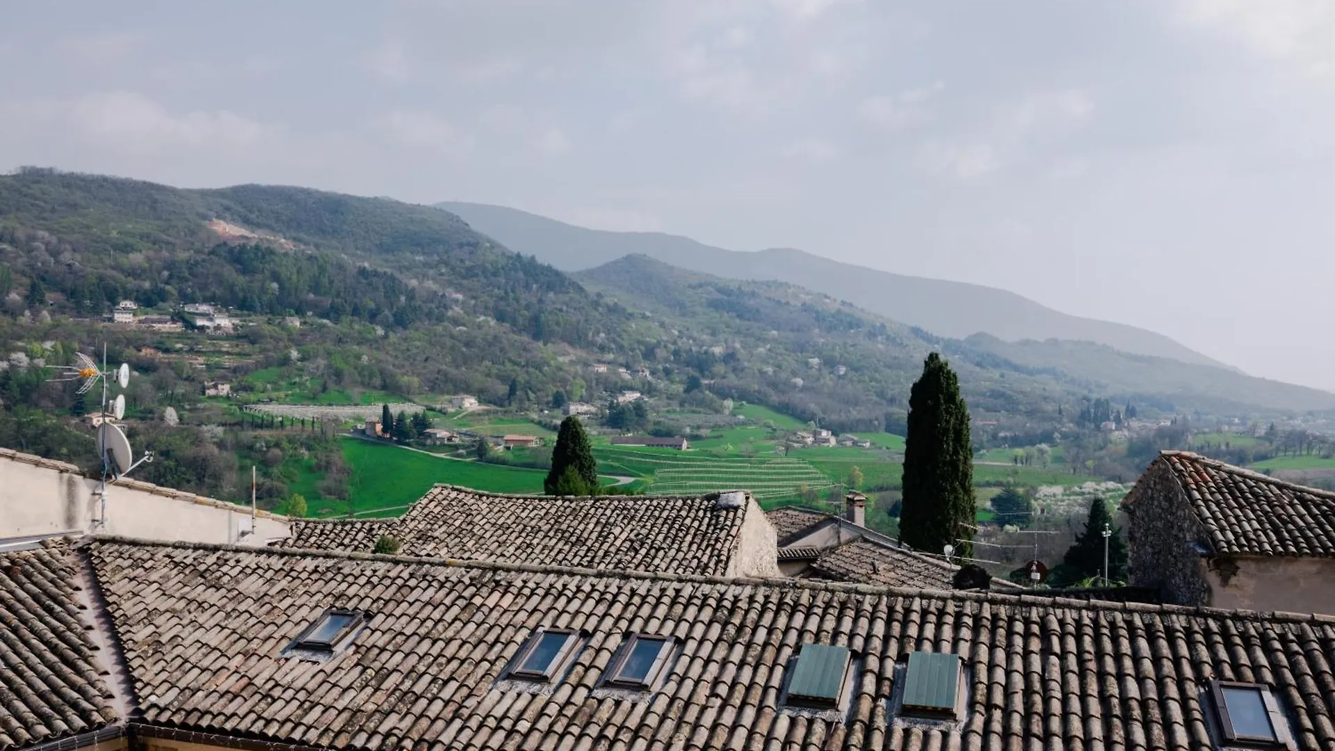 Garda Lake & Relax - Bellavista Flat 15Min From Garda Caprino Veronese Διαμέρισμα